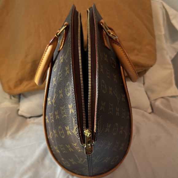 Louis Vuitton Ellipse GM Bag with original key - Picture 5 of 12